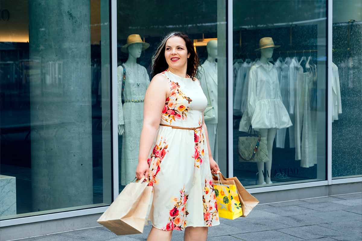 Dressing with Confidence: Tips for Plus Size Moms